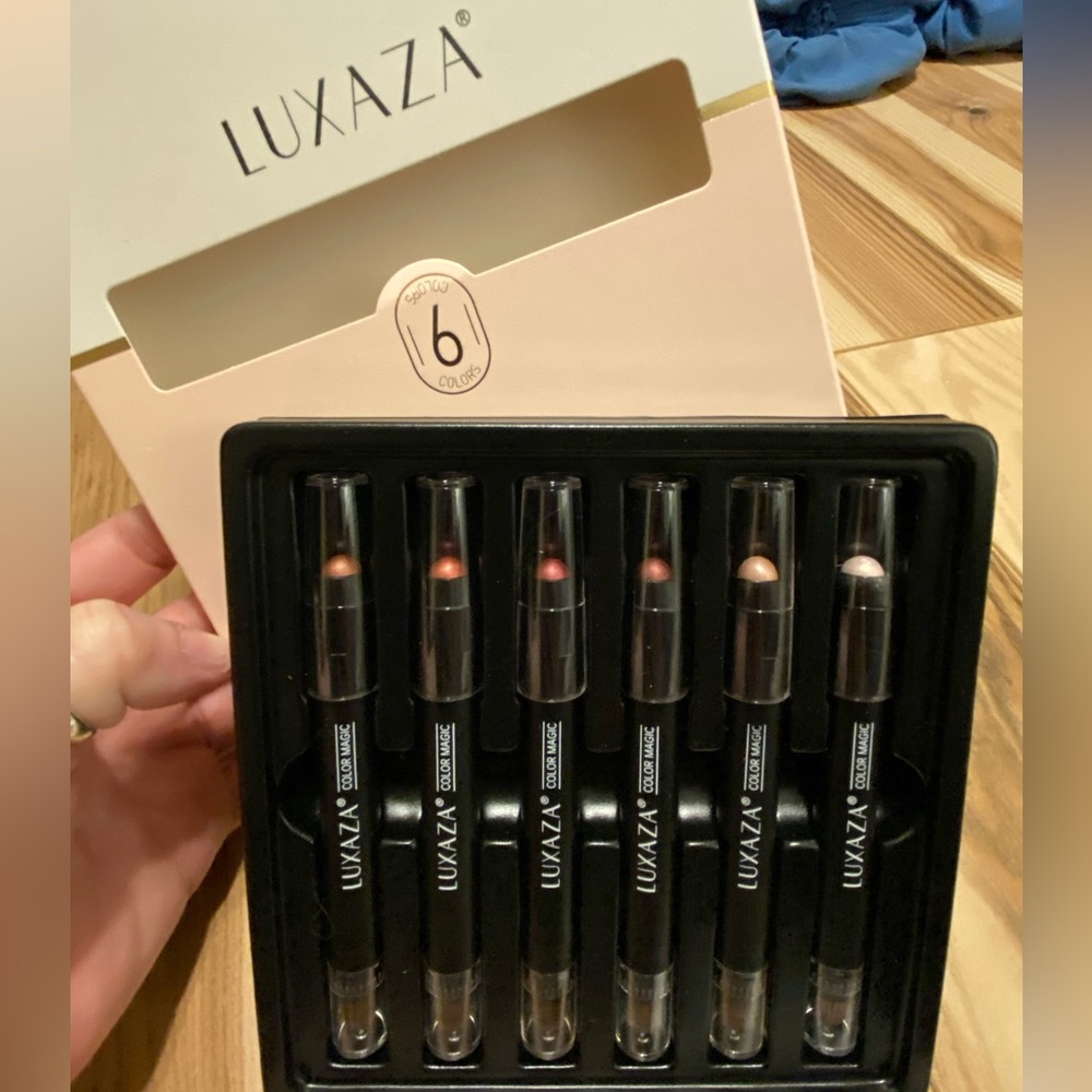 Luxaza MakeUp Sticks
